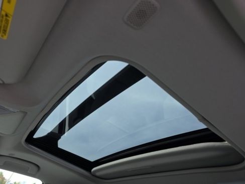 Certified 2023 Toyota RAV4 XLE Premium image 2