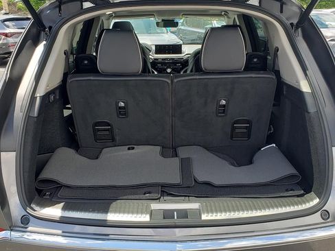 Certified 2023 Acura MDX SH-AWD w/ Advance Package image 8