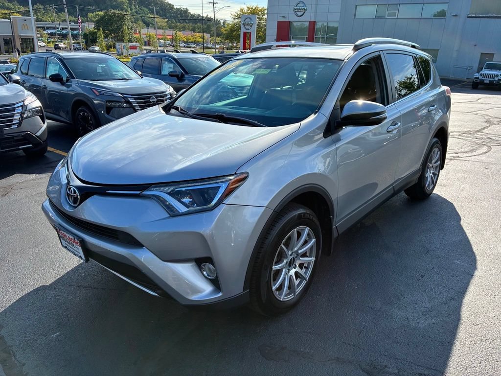 Used 2016 Toyota RAV4 XLE AWD/4WD image 3