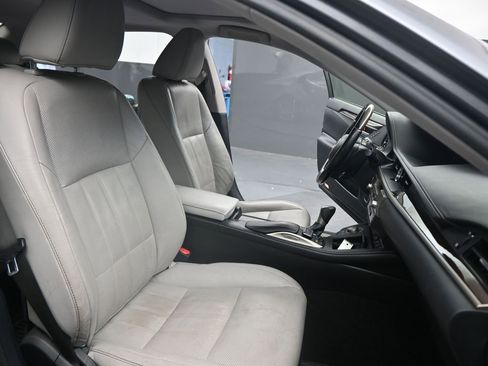 Used 2017 Lexus ES 300h image 19