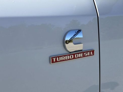 Used 2024 RAM 2500 Big Horn image 11