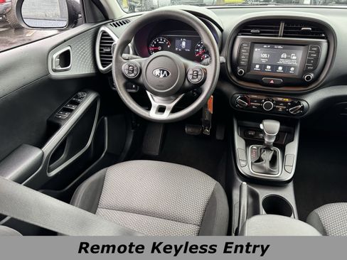Used 2020 Kia Soul LX image 4
