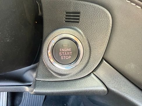 Certified 2025 Subaru Outback Limited image 12