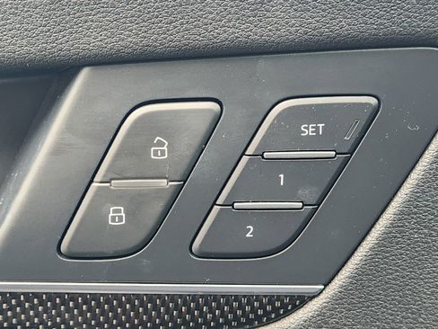 Used 2021 Audi SQ5 Prestige image 22