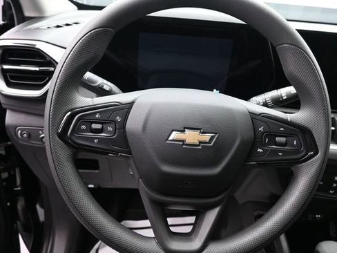 New 2026 Chevrolet TrailBlazer LS w/ LS Convenience Package FWD image 39
