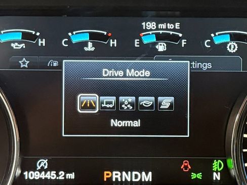 Used 2020 Ford F150 Lariat w/ Equipment Group 502A Luxury AWD/4WD image 19