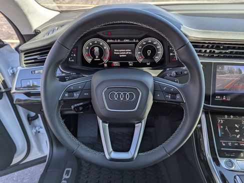 Used 2024 Audi Q8 Prestige image 25