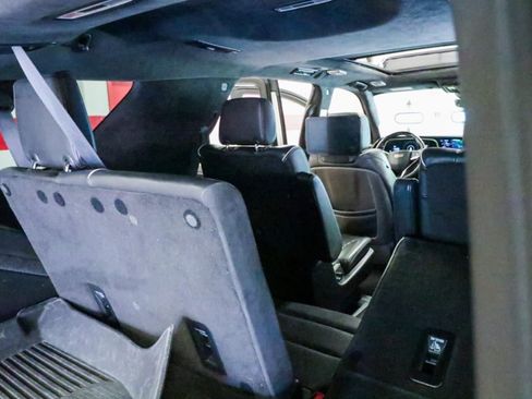 Used 2023 Cadillac Escalade Sport Platinum w/ LPO, ONYX Package AWD/4WD image 33