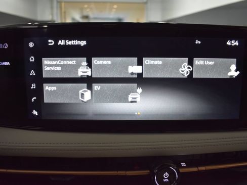 Certified 2023 Nissan Ariya AWD image 27