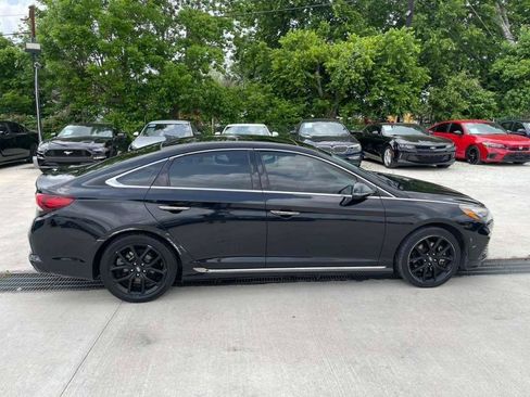 Used 2018 Hyundai Sonata Limited FWD image 8