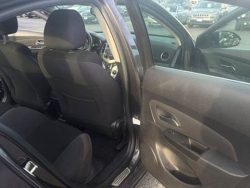 Used 2014 Chevrolet Cruze LT FWD image 17