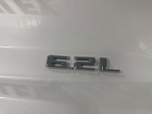 Used 2024 Chevrolet Silverado 1500 High Country w/ High Country Premium Package image 11