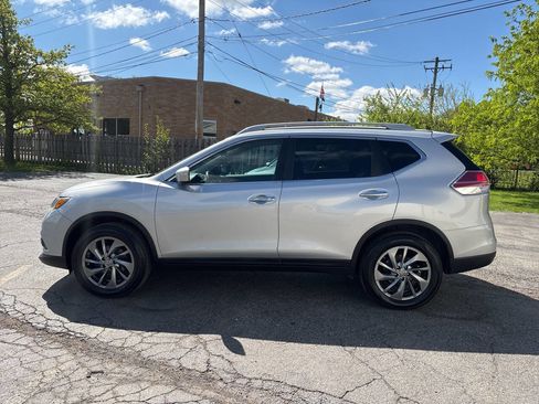 Used 2015 Nissan Rogue SL AWD/4WD image 2