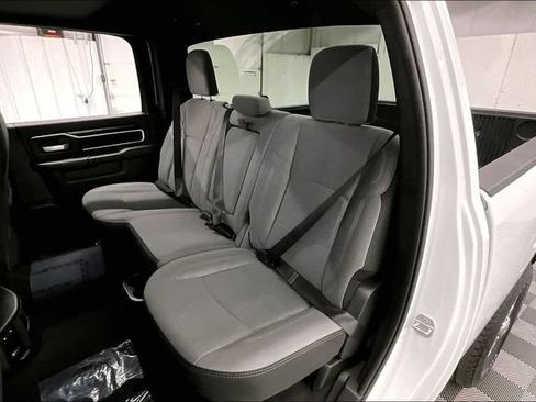 Used 2024 RAM 2500 Big Horn AWD/4WD image 24