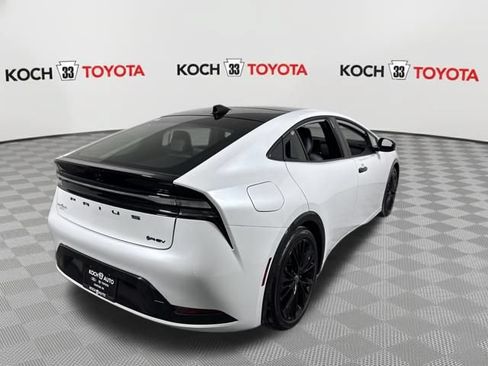 New 2026 Toyota Prius Plug-In Hybrid FWD image 6