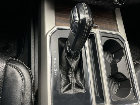 Used 2016 Ford F150 Lariat w/ Equipment Group 502A Luxury image 27