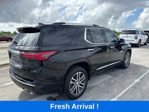 Used 2023 Chevrolet Traverse High Country FWD image 17