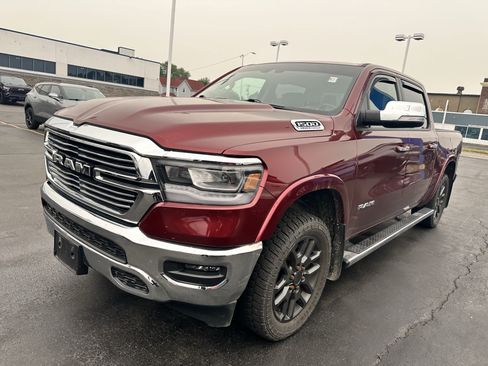Used 2021 RAM 1500 Laramie AWD/4WD image 3