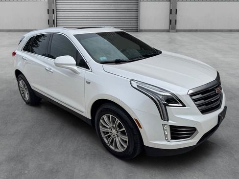 Used 2017 Cadillac XT5 Luxury w/ Driver Awareness Package AWD/4WD image 28