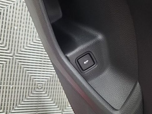 Used 2018 Honda Accord EX image 12