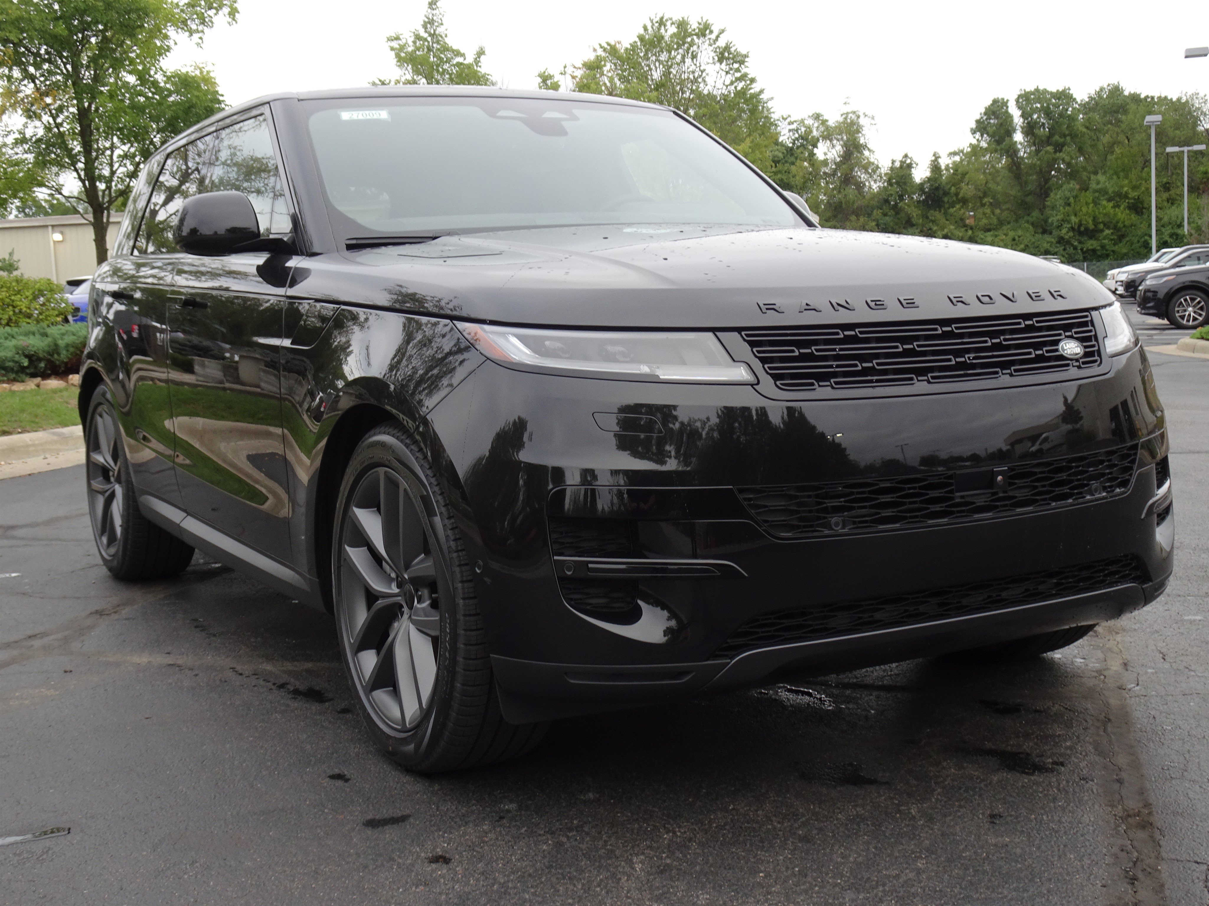 New 2027 Land Rover Range Rover Sport SE AWD/4WD image 7
