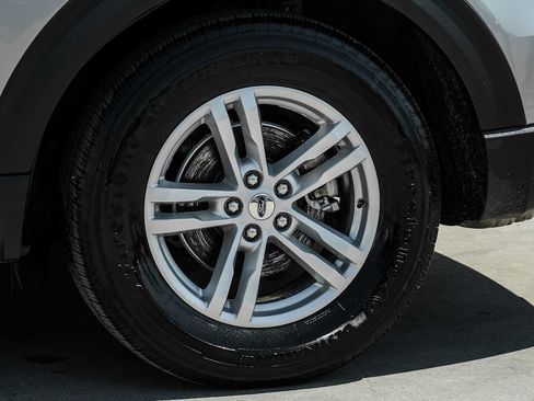 Used 2021 Ford Explorer XLT RWD image 55