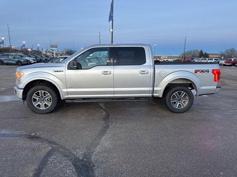 Used 2017 Ford F150 XLT w/ Equipment Group 302A Luxury image 5