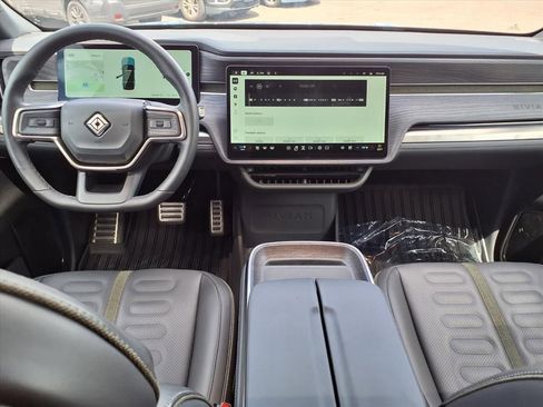 Used 2024 Rivian R1S Adventure AWD/4WD image 18