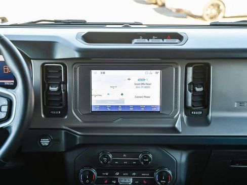 Used 2022 Ford Bronco Outer Banks image 14