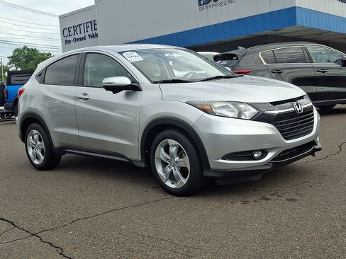 Used 2016 Honda HR-V EX image 3