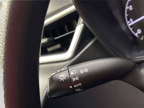 Used 2023 Toyota Corolla LE FWD image 29
