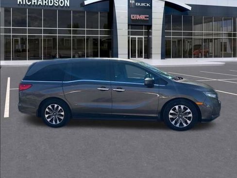 Used 2023 Honda Odyssey EX-L image 4
