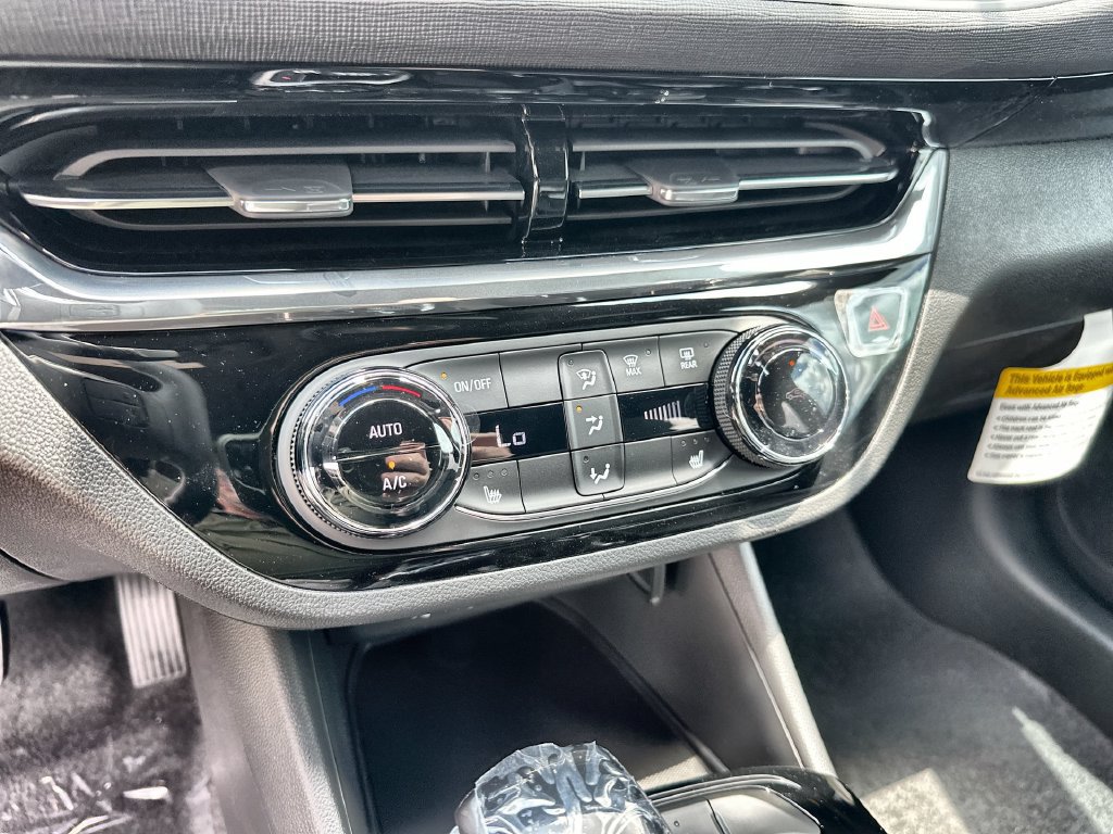 New 2026 Buick Envista Sport Touring w/ Convenience I Package FWD image 27