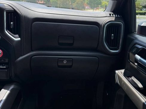 Used 2022 GMC Sierra 2500 AT4 w/ AT4 Premium Plus Package AWD/4WD image 33