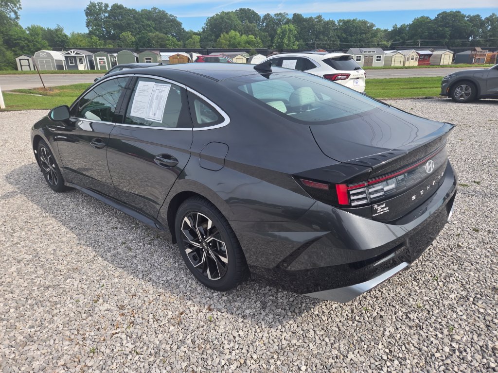 Used 2024 Hyundai Sonata SEL FWD image 3