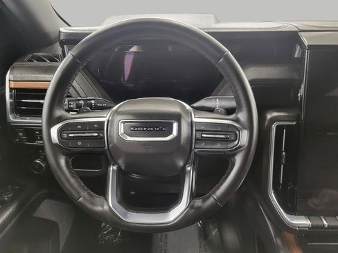 Certified 2025 GMC Yukon XL Denali image 6