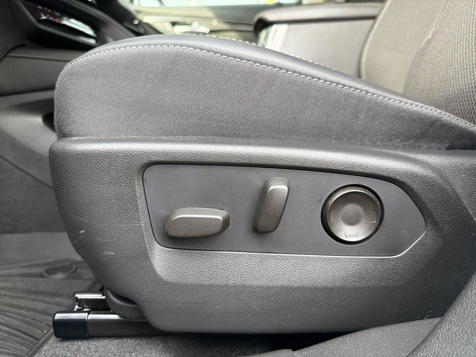 Used 2021 Buick Envision Preferred FWD image 14