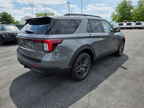 New 2026 Ford Explorer ST-Line AWD/4WD image 5
