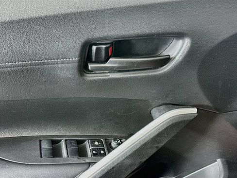 Used 2023 Toyota Corolla Cross LE FWD image 18