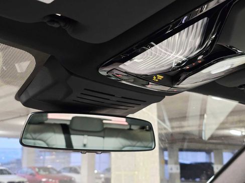 Used 2025 BMW X5 xDrive40i w/ M Sport Package image 18