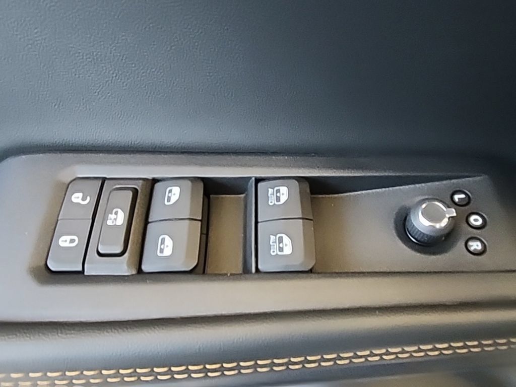 New 2026 Jeep Cherokee Limited AWD/4WD image 20
