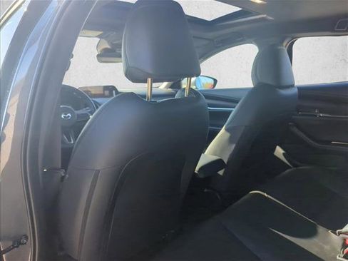 Used 2025 MAZDA MAZDA3 2.5 S Hatchback w/ Premium Pkg image 17