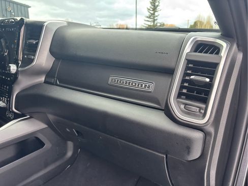 Used 2024 RAM 2500 Big Horn w/ Sport Appearance Package image 43