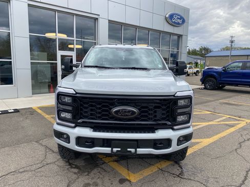Used 2026 Ford F250 Lariat w/ Tremor Off-Road Package AWD/4WD image 8