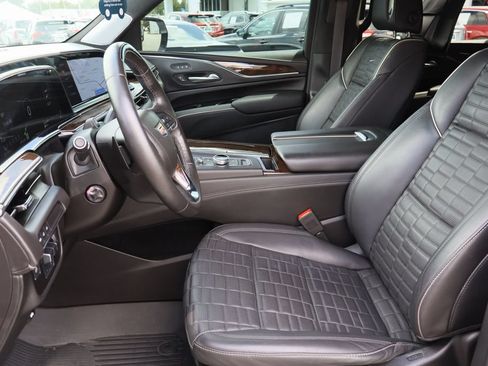 Certified 2023 Cadillac Escalade ESV Sport Platinum RWD image 23