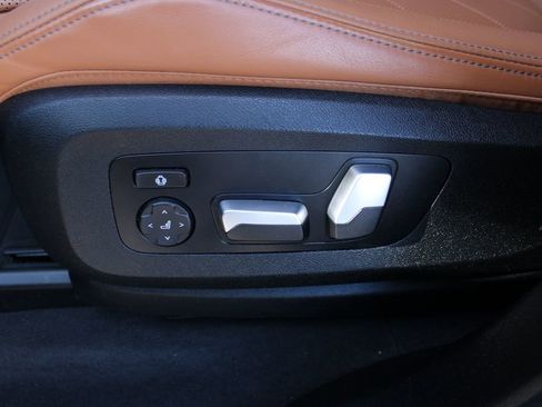 Used 2023 BMW X5 xDrive40i w/ Premium Package image 28