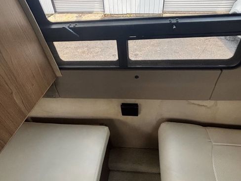 Used 2015 Mercedes-Benz Sprinter 3500 image 22