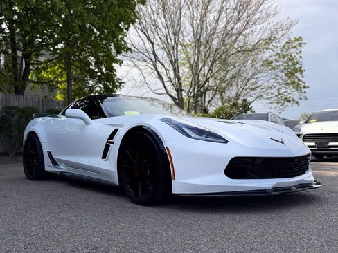 Used 2018 Chevrolet Corvette Grand Sport RWD image 10
