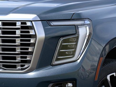 New 2026 GMC Yukon XL Denali w/ Denali Reserve Package image 10