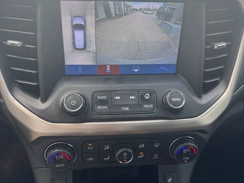 Used 2018 GMC Acadia Denali w/ Technology Package AWD/4WD image 15